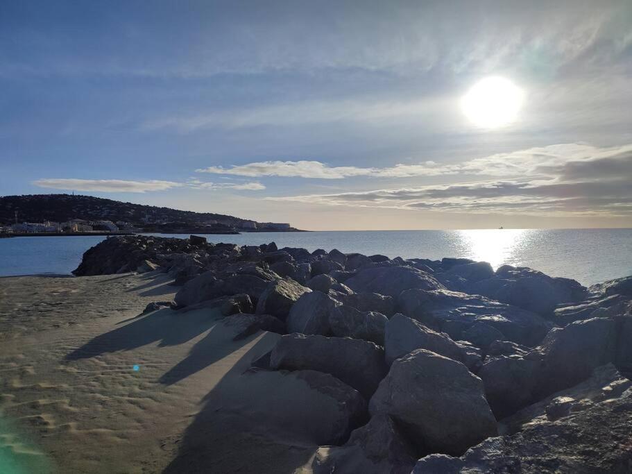 Sete : Charmant T3 Entre L'Etang Et Les Plages 外观 照片